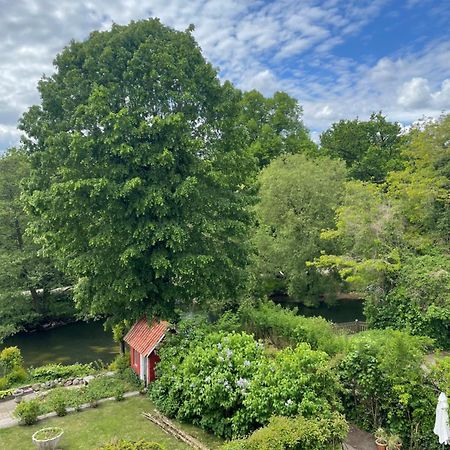 Central Lejlighed Med Udsigt Til Parken Odense Exterior foto